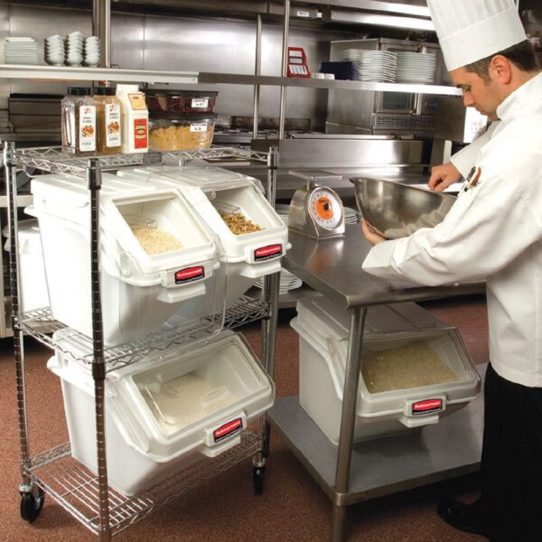 Rubbermaid Shelf Ingredient Bin 200 Cup