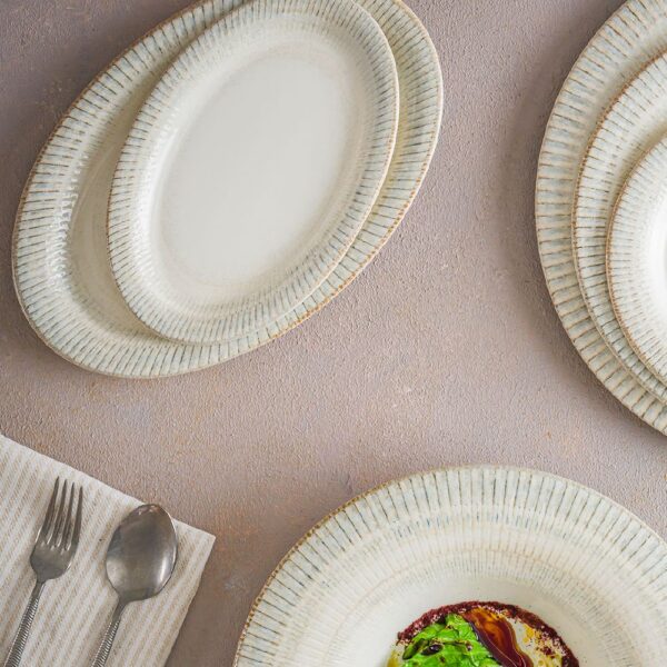 Albus Oval Plate 220mm Galata